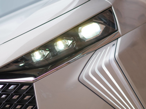 D.S. DS7 Crossback 1.6 Bastille 215 At8