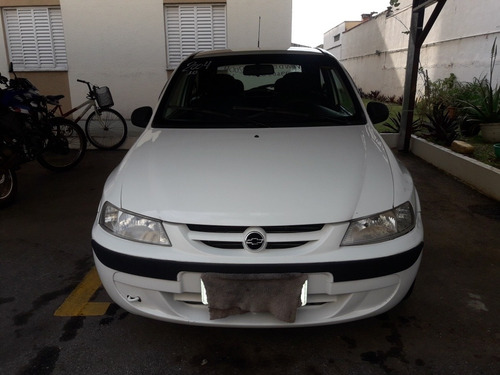 Imagem 10 de 15 de Chevrolet Celta 2004 1.0 3p