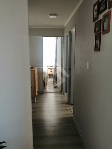 Departamento En Venta De 3 Dorm. En Cerrillos