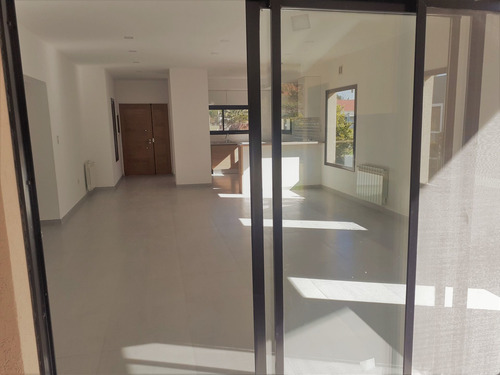 Imagen 8 de 30 de Venta Casa Quinta Lujan Del Sol Impecable Permuta
