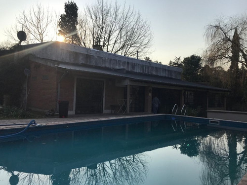 Imagen 21 de 26 de Venta Casa 4 Amb. C/ Pileta, Quincho Parque Leloir Ituzaingo