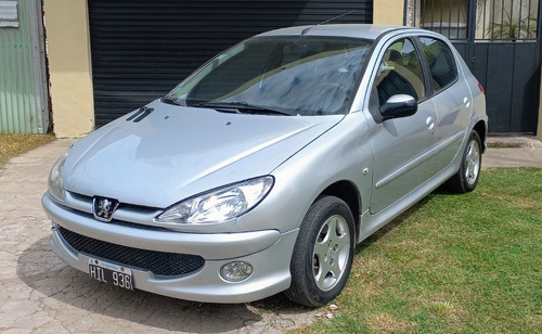 Peugeot 206 1.6 16v xt 5p