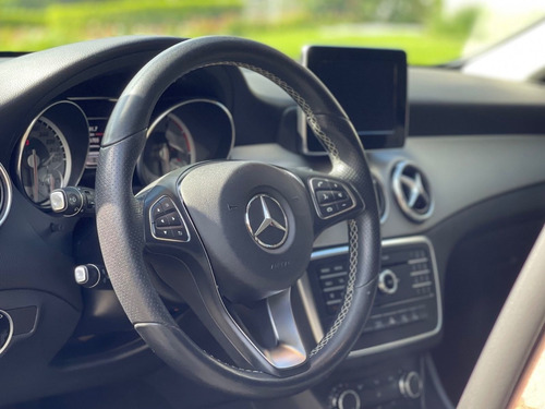 Imagem 10 de 15 de Mercedes-benz Classe Gla 1.6 Cgi Advance 16v Turbo Flex...