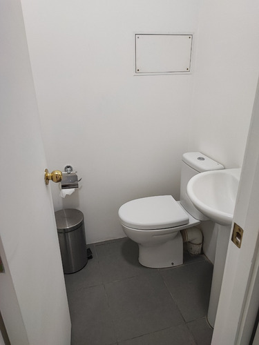 2 Cuadras Metro Manquehue Edificio Clase A+