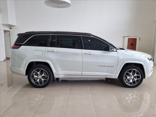 Jeep Commander 2.0 TD380 TURBO DIESEL OVERLAND AT9