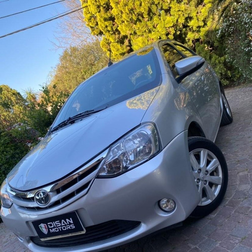 Imagen 4 de 9 de Toyota Etios 2017 1.5 Sedan Xls At