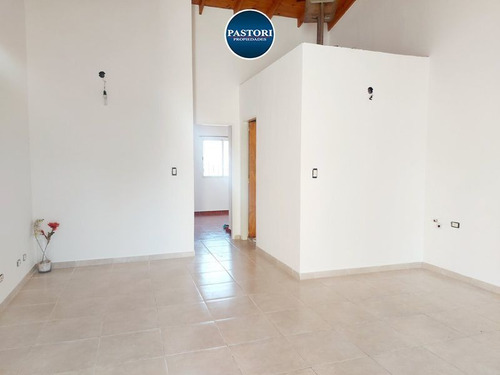 Imagen 7 de 15 de Venta De Ph De 3 Amb 1ero Por Escalera