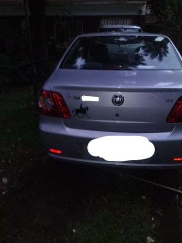 Imagen 2 de 5 de Fiat Siena 2006 1.8 Hlx