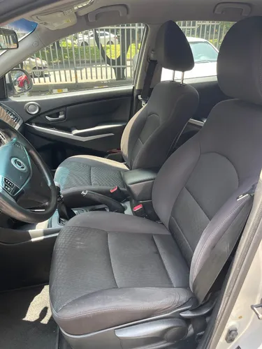 SsangYoung Korando 2.0 gasolina 4x2 m/t