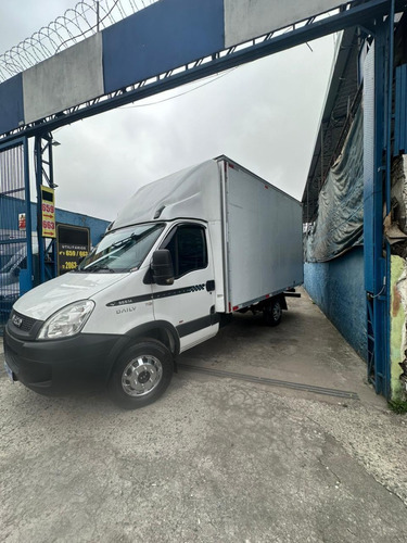 Iveco Daily 35s14 2014 Muito Nova