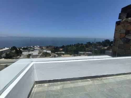 Departamento En Venta De 4 Dorm. En Zapallar