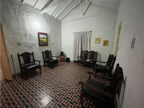 Casa Lote En Envigado Con Potencial Para Inversión