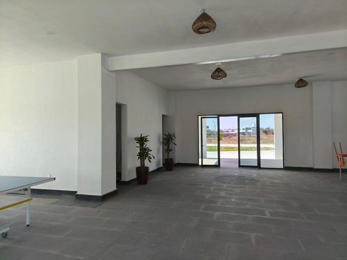 Terreno En Venta En San Miguel De Allende Fraccionamiento Con Casa Club