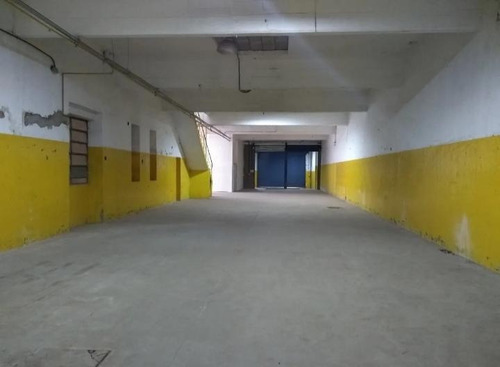 Imagen 3 de 14 de Depósito - Caballito
