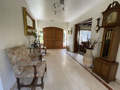 Casa En Venta De 4 Dorm. En Lo Barnechea Jardin Dehesa