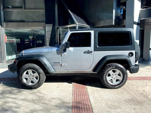 Imagen 8 de 12 de Jeep Wrangler 3.6 Sport 284hp Mtx