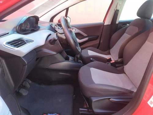 Imagem 13 de 15 de Peugeot 208 Active 1.5 Flex 8v 5p