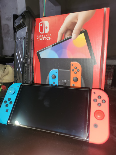 Nintendo Switch Oled Rojo Y Azul (Usado)
