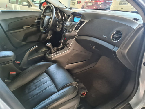 Imagem 7 de 13 de Chevrolet Cruze Sedan Lt 1.8 16v Flex