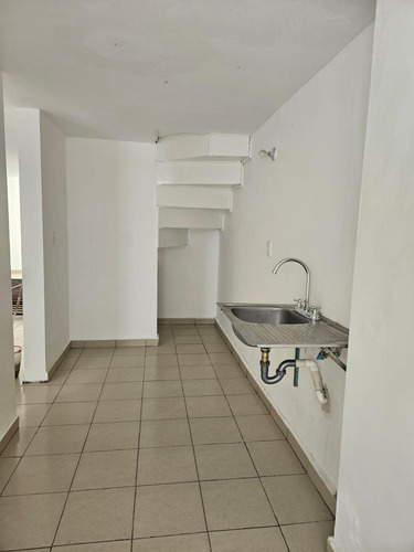Casa En Venta Con Excelente Precio En U. H. La Colmena Iztapalapa