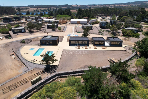 Casa En Venta De 3 Dorm. En Pichilemu