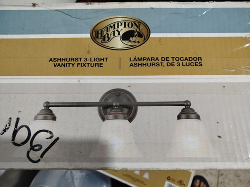 Lampara De Tocador Hampton Bay Ashhurst  De 3 Luces