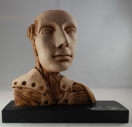 Escultura De Busto Del Artista Plástico Frank Pacheco