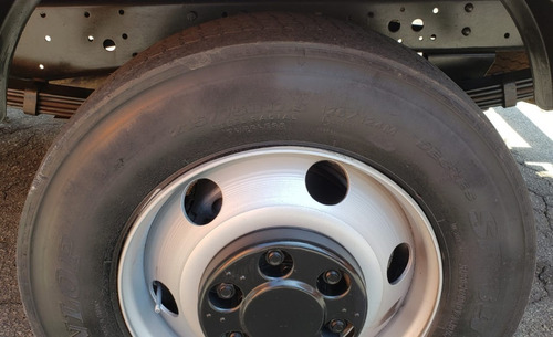 Iveco Daily 35s14 - 2015 (caminhonete)