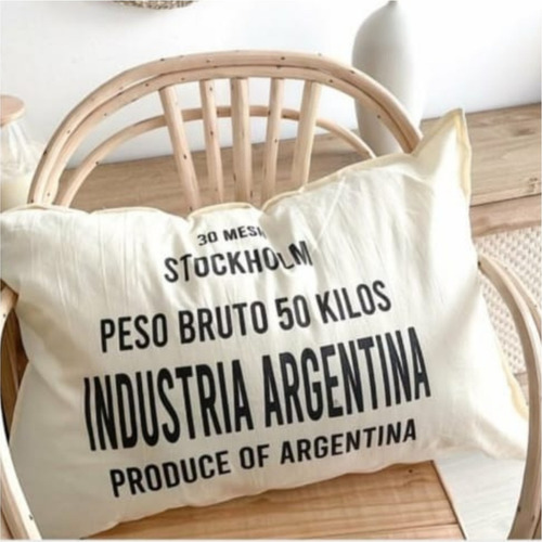Imagen 3 de 3 de Stencil Decorativo Para Almohadas Y Almohadones