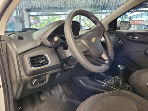 Chevrolet Onix 1.4 MPFI LT 8V FLEX 4P MANUAL