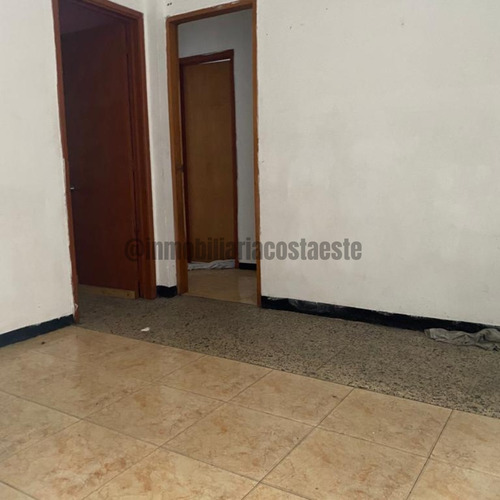 Imagen 5 de 8 de Venta Galpón En Catia La Mar Ref 1119