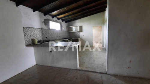Imagen 5 de 7 de Se Vende Edificación En Avenida El Ejército