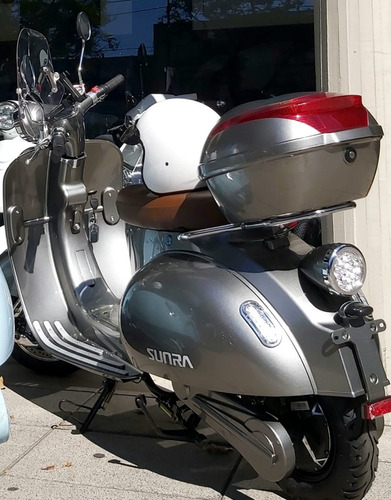 Imagen 11 de 15 de Scooter Electrico Promocion Sunra New Vespa D