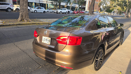 Volkswagen Jetta 2.5 Bicentenario Tiptronic At