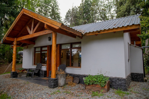 Casa Principal Con Monoambiente + 1 Tiny House En Venta En Villa La Angostura Posibilidad De Inversion