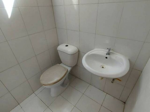 Venta De Local Comercial, Cc Brisas Del Valle, El Remanso Rp