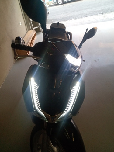 Imagem 3 de 5 de Honda Sh150i