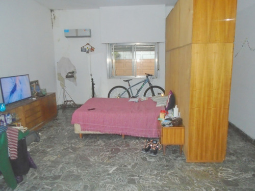 Imagen 9 de 20 de Venta Casa En Esquina C/ Patio Terraza Y Galpón Villa Madero La Matanza Bs As