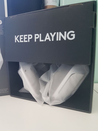 Imagen 2 de 5 de Auriculares Gamer Inalámbricos Logitech G733 Blanco Rgb