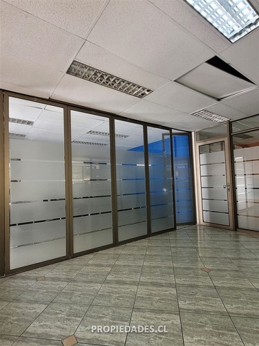 Local Comercial En Arriendo En Providencia