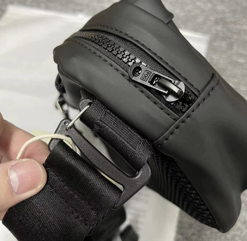 Bandolera Essentials Negra