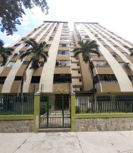 Yteran Vende Apartamento En Valles De Camoruco