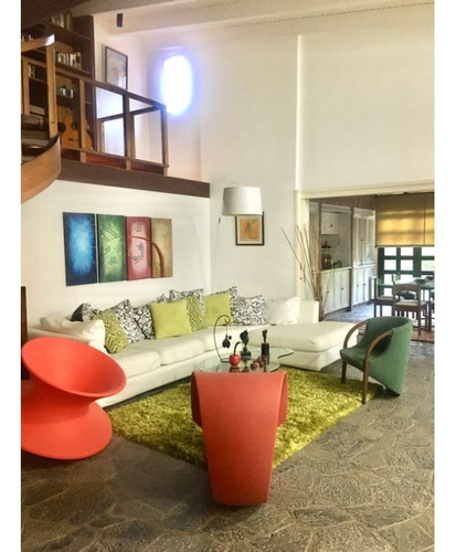 En Venta Casa 680m2 6h/6b/11p Cerro Verde 6194