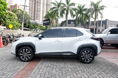 Toyota Yaris Cross 1.5 Hev Xs