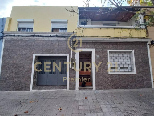 Venta Casa La Comercial Cuatro Dormitorios