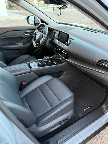 Nissan X-Trail 2.5 Exclusive 3 Row Cvt