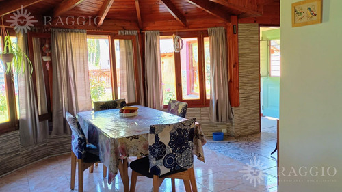 Casa De Cinco Ambientes En Terreno De 2500 M2 (so-32)