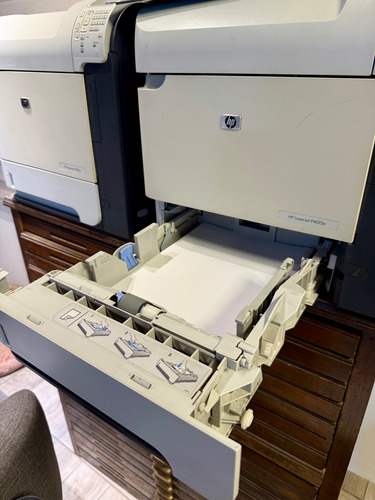 Hp Laserjet P4015n Con Doble Faz Automático Excelente Estado Gris (Usado)
