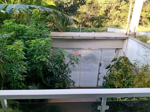 Imagem 2 de 15 de Sobrado À Venda, 3 Quartos, 1 Suíte, 3 Vagas, Guapituba - Mauá/sp - 86851