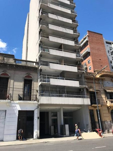 Alberdi 1880. 2 Amb. Semipiso Con Pileta.